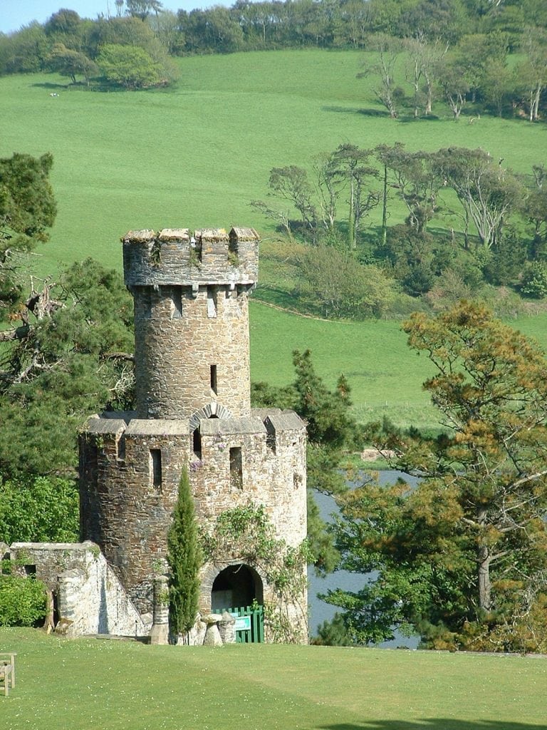 Castles in Cornwall, Caerhays Tower