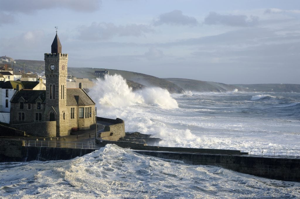 Cornwall in Winter, Storm Watching