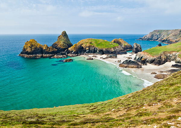 Kynance Cove, best beaches in Cornwall